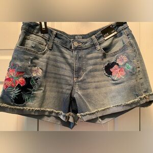 a.n.a Women's Blue Embroidered Denim Shorts Size 10 New With Tags